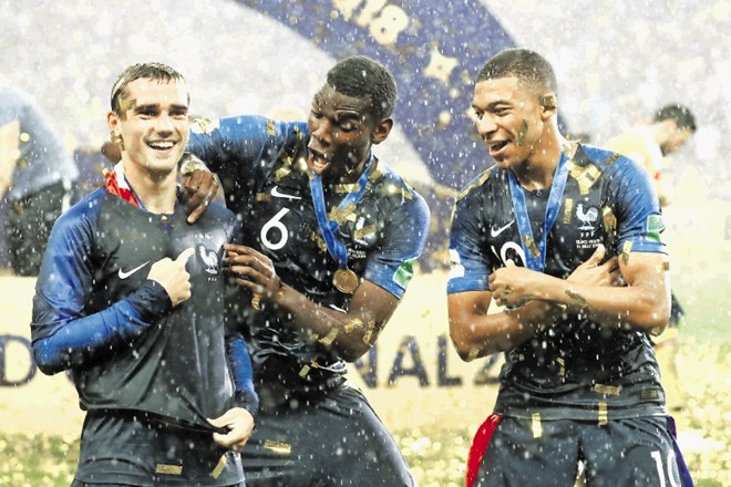 Antoine Griezmann, Paul Pogba in Kylian Mbappe so zadeli v velikem finalu svetovnega prvenstva. Fifa je nagradila zmagovalko...