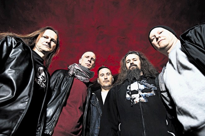 Med nastopajočimi so švedski raperski metalci Clawfinger, ki bodo nastopili 2. avgusta.
