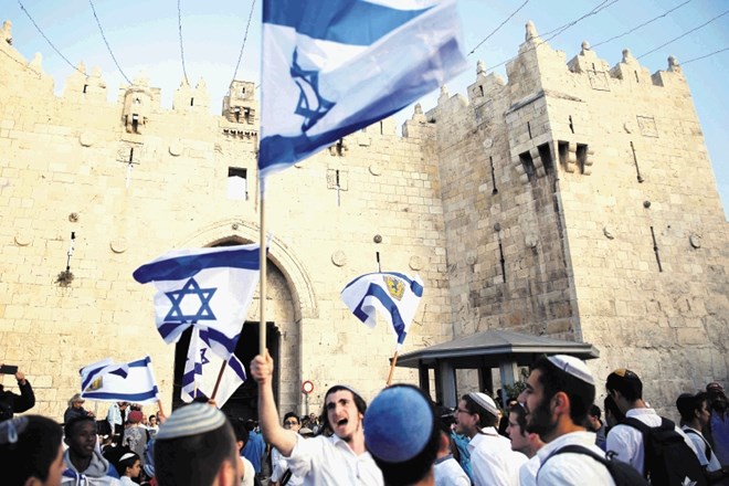 Judovski skrajneži so bučno proslavili novo ponižanje sodržavljanov arabskega rodu.