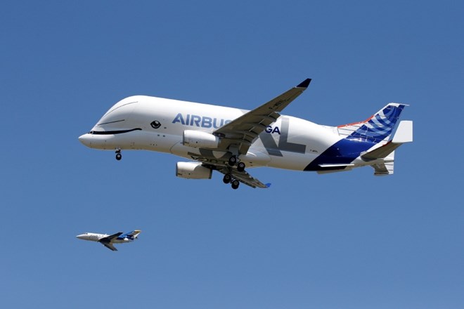 #foto Airbusov beluga XL prvič med oblaki