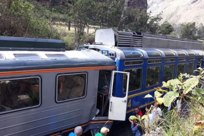 V trčenju vlakov blizu Machu Picchuja poškodovani turisti
