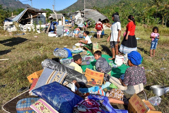 Število žrtev potresa v Indoneziji preseglo 140 