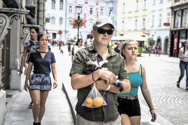Fotoreportaža: Bela Ljubljana s turisti obdana