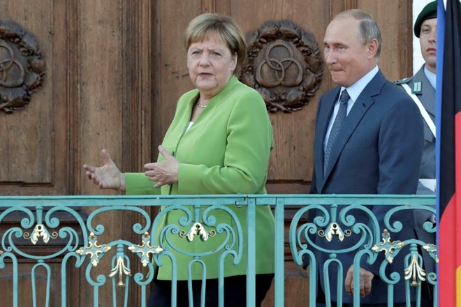 Putin iz poroke na sestanek z Angelo Merkel