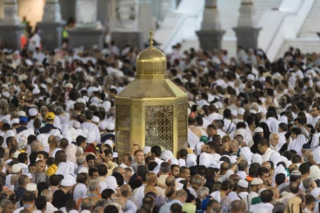 #foto Muslimani v Meki začenjajo romanje hadž