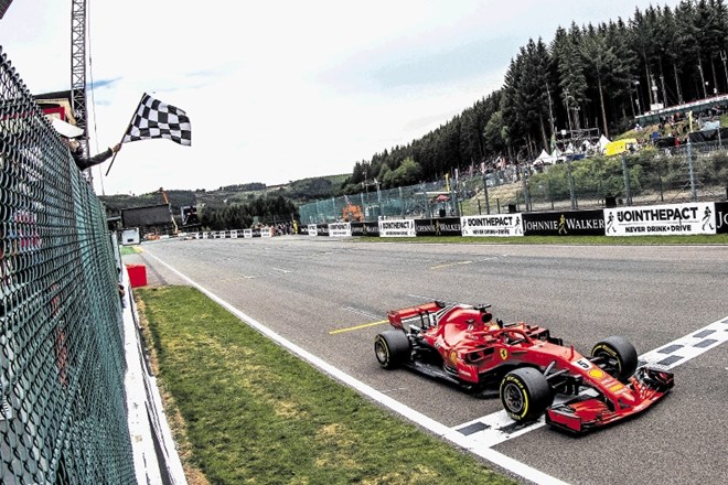 Ferrarijev voznik, Nemec Sebastian Vettel, je zmagal na veliki nagradi Belgije v formuli 1.