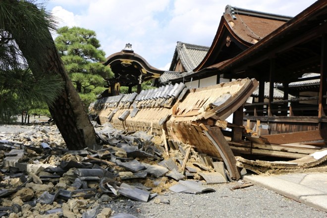 #foto #video Tajfun Jebi na Japonskem terjal najmanj enajst žrtev