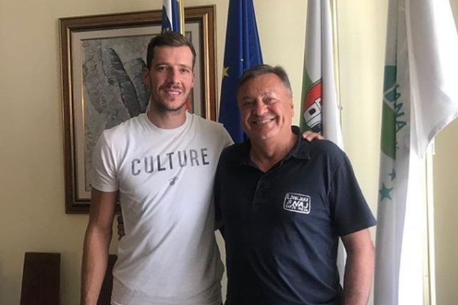 Ljubljanski župan Zoran Janković se je prejšnji teden na instagramu hvalil s podporo Magnifica, še bolj kot običajno pa se mu...