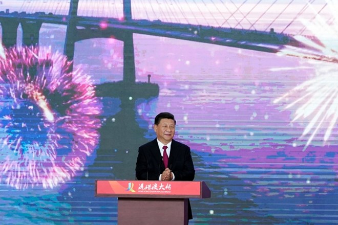 Xi Jinping je uradno otvoril najdaljši most na svetu.