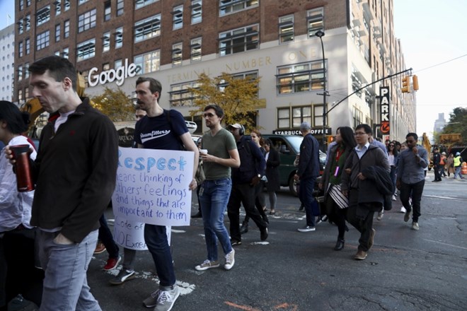 #foto Zaposleni pri Googlu po svetu protestirali zaradi spolnega nasilja