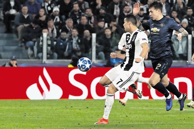 Takole je Cristiano Ronaldo zabil prvi evropski gol v dresu Juventusa v novi sezoni, skupno že 121. v ligi prvakov.