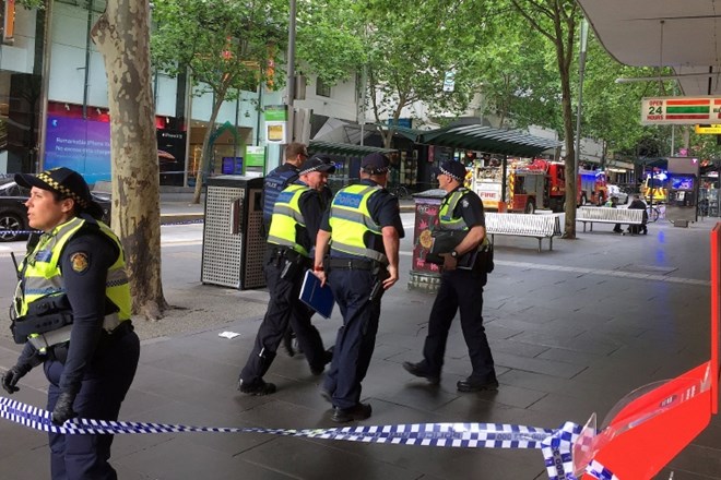 #video #foto  V Avstraliji žrtev napada z nožem, napadalec v kritičnem stanju