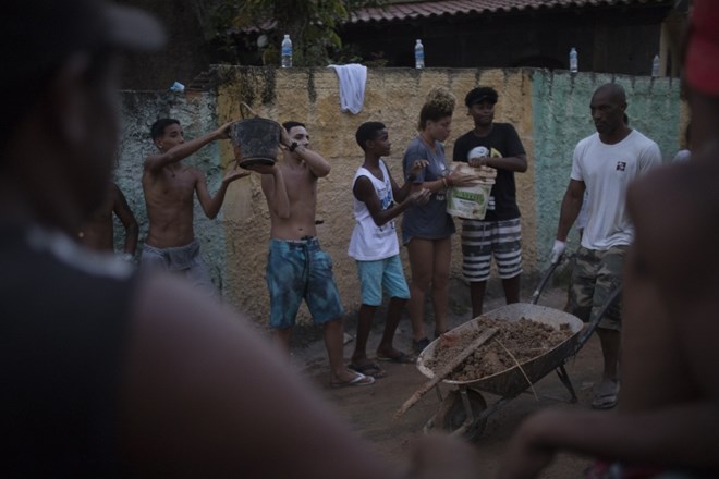 #foto V zemeljskem plazu v Braziliji deset mrtvih 