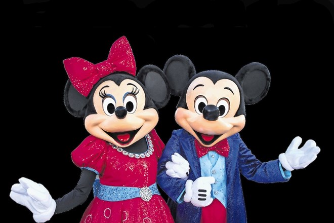 Miki in Mini sta po navedbah Walta Disneyja v »zasebnem« življenju poročena, na ekranih in v stripih pa si večne zvestobe...
