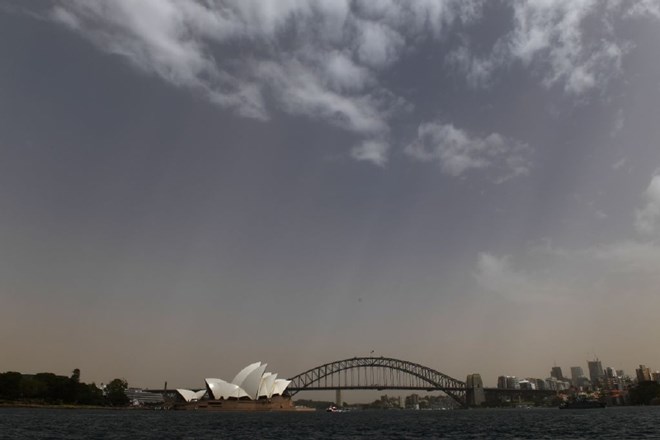 Sydney zajel peščeni vihar