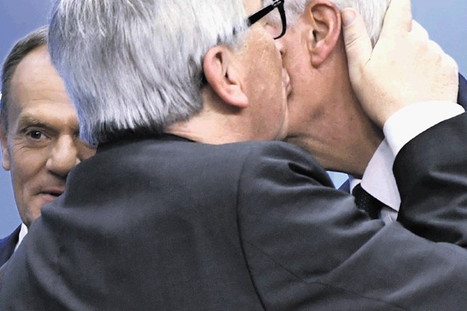 Predsednik evropske komisije Jean-Claude Juncker tudi tokrat ni mogel iz svoje kože in je na sebi značilen način čestital...