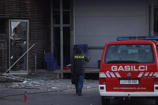 #foto Eksplozija v pekarni je lažje poškodovala sedem ljudi