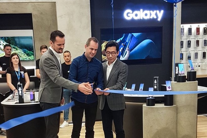 Samsung s svojim prvim prodajnim centrom v Sloveniji
