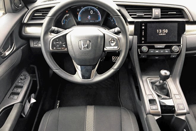 Honda civic 1,6 i-DTEC elegance: Ko dizel pokaže, da še ni za odpis