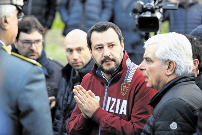 Italijanski notranji minister Matteo Salvini  je prepričan, da v tem primeru ni bila kriva pomanjkljiva zakonodaja.