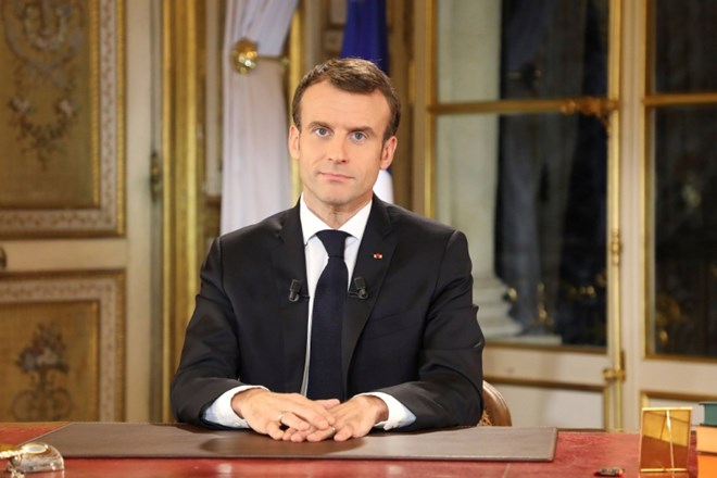 Francoski predsednik Emmanuel Macron se je v televizijskem nagovoru odzval na proteste rumenih jopičev.