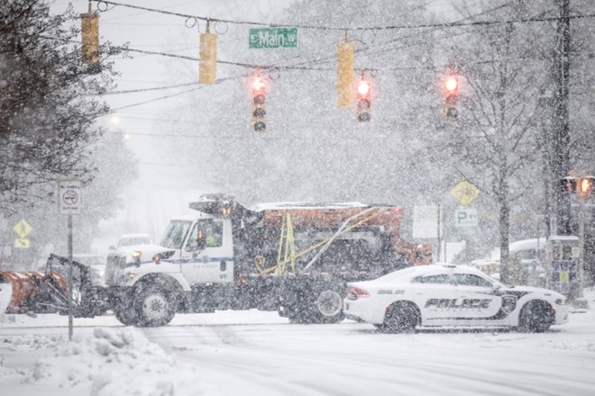 #foto Snežna nevihta na jugovzhodu ZDA terjala več življenj