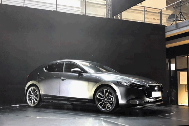 Mazda3 se bo z novo generacijo utrdila kot ena najatraktivnejših in najbolj izstopajočih petvratnih kombilimuzin.