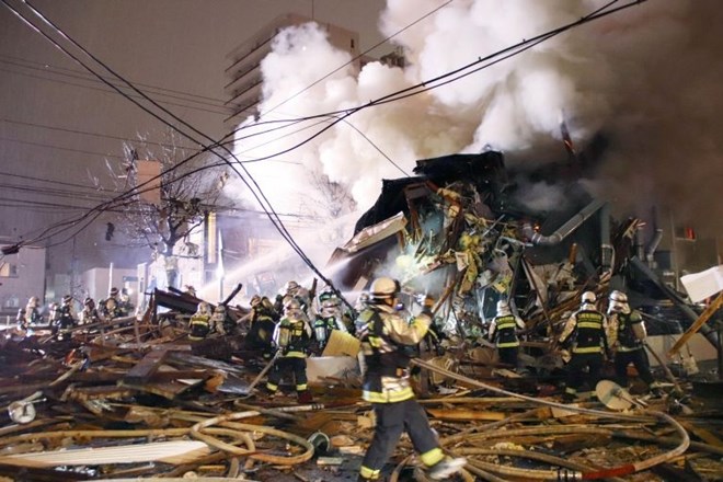 #foto Več deset ranjenih v eksploziji v japonskem baru 