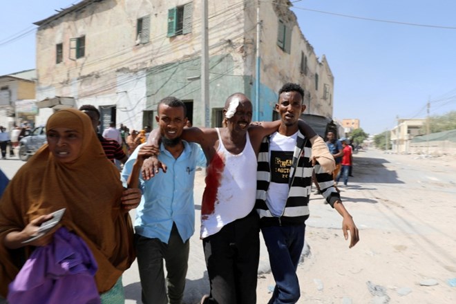 #foto V Somaliji v eksplozijah blizu predsedniške palače več mrtvih