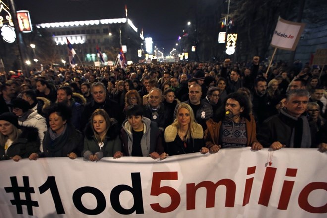 V Srbiji novi protesti proti Vučiću in vladi 