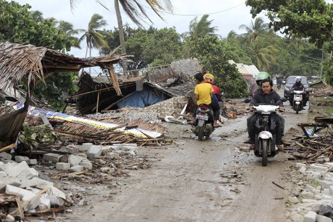 Cunami opustošil  Javo in Sumatro