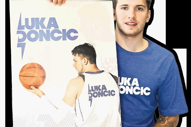 Slovenski košarkar Luka Dončić bo del dobička od prodaje koledarja namenil v dobrodelne namene.
