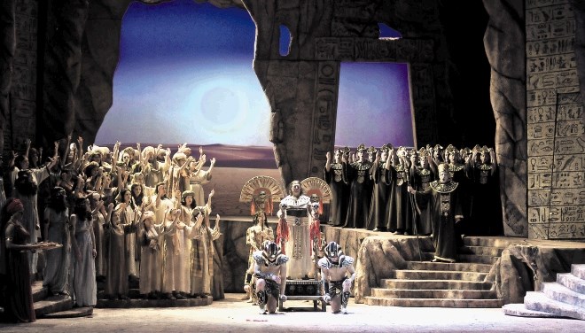 Z Verdijevo opero Aida, uspešno koprodukcijo mariborske Opere in Cankarjevega doma, se bo nocoj začel festival Maribor je...