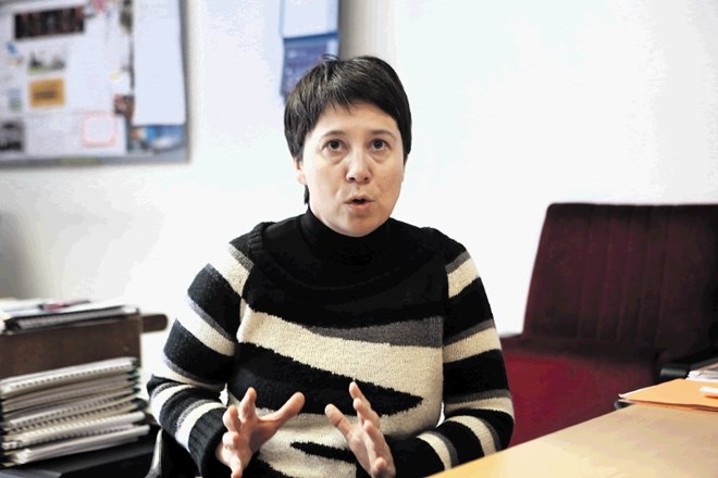 Javni zavod Kinodvor zdaj vodi direktorica Nina Peče Grilc.