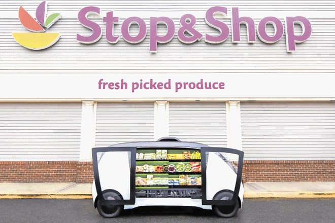Samovozeče vozilo robomart bo prebivalcem Bostona na dom dostavljalo živila iz trgovske verige Stop &amp; Shop