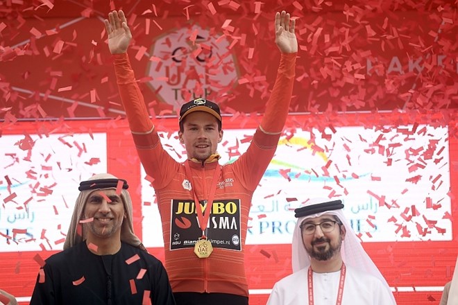 Primož Roglič je po zmagi v Dubaju po treh uvodnih dirkah World Toura na četrtem mestu v skupnem seštevku.