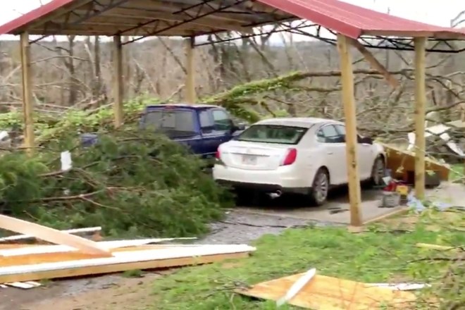 #video #foto Alabama: Zaradi dveh tornadov popolno opustošenje in najmanj 23 mrtvih
