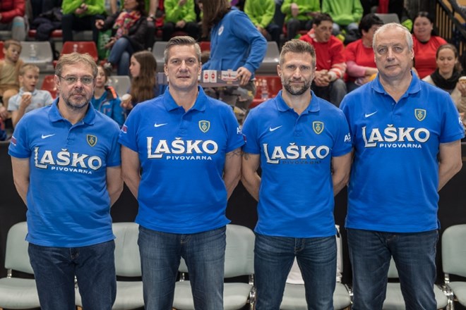 »Štirje mušketirji« celjske ekipe (z leve): Gorazd Žužek, fizioterapevt, Aleš Anžič, trener vratarjev, Tomaž Ocvirk, trener...