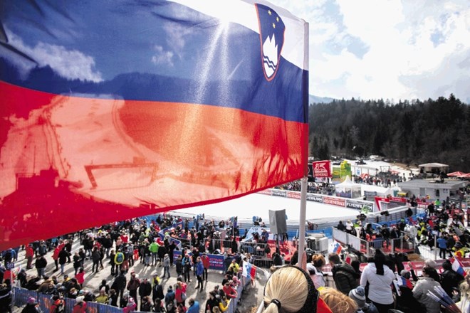 V dveh dneh je v Podkorenu bodrilo alpske smučarje okoli 16.000 gledalcev, ki so pripravili najboljše vzdušje zadnjih let.