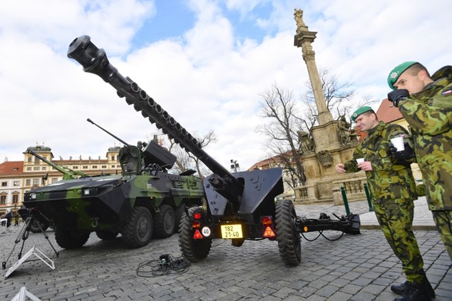 V Pragi osrednja slovesnost ob 20. obletnici vzhodne širitve Nata