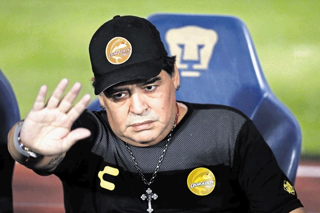 Diego Maradona je prek svojega odvetnika vendarle priznal, da ima na Kubi tri nezakonske otroke z različnimi ženskami.