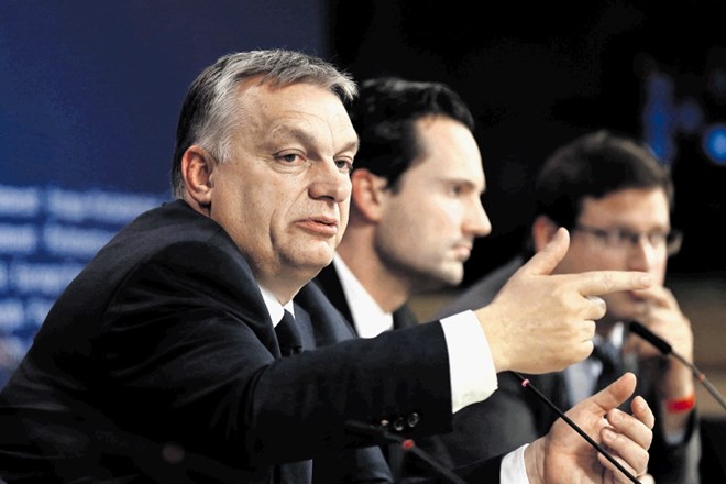 Po skupščini EPP je Viktor Orban na novinarski konferenci  pojasnil, da ne namerava spreminjati svoje politike, še zlasti  na...