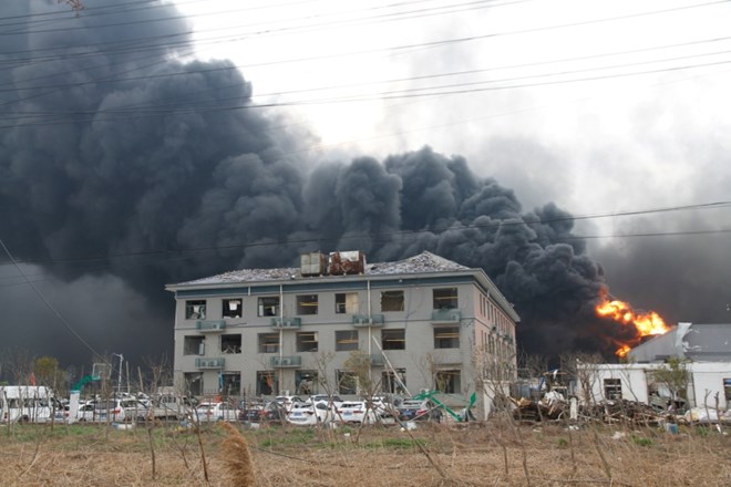#foto V eksploziji kemične tovarne na Kitajskem 47 mrtvih 