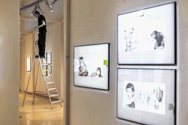 V Galeriji Cankarjevega doma se že postavlja razstava 13. slovenskega bienala ilustracije, ki jo bodo odprli v sredo in bo na...
