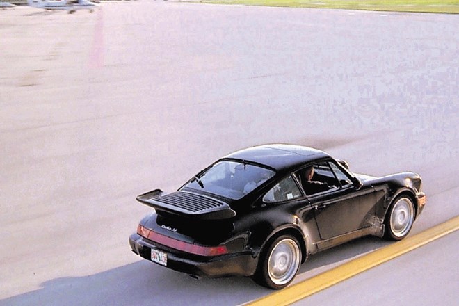 Porsche 964 turbo 3,6: Omejenost filmskega lepotca