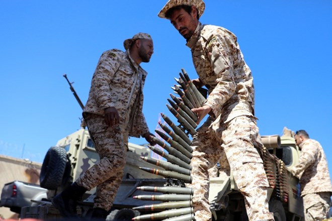 #foto #video Mednarodno priznana libijska vlada začela protiofenzivo proti Haftarju
