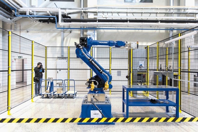 Yaskawina tovarna industrijskih robotov v Kočevju je prva tovarna tega podjetja zunaj Azije. Kot se radi pohvalijo, njihova...