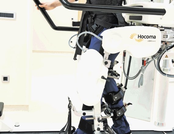 Lokomat, medicinska robotska naprava, ki zagotavlja visokointenzivni in ponavljajoči obrazec fiziološke hoje.