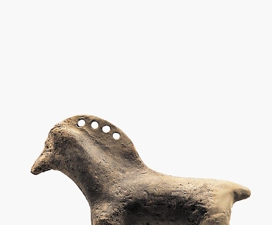 Keramični konjiček, najden v naselju Podzemelj v občini Metlika, izdelan pa naj bi bil med 8. in 7. stoletjem pr. n. š.