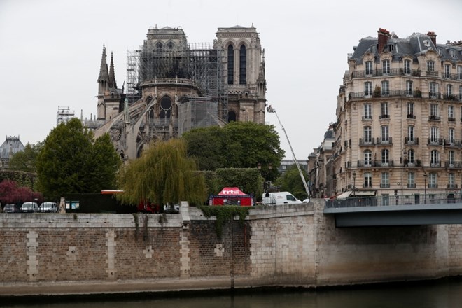 #video #foto Francoski milijarderji tekmujejo, kdo bo dal več za obnovo
